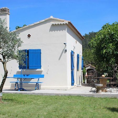 Cottage Provencal Belgentier Exterior photo